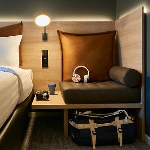 Zimmer mit Queensize-Bett